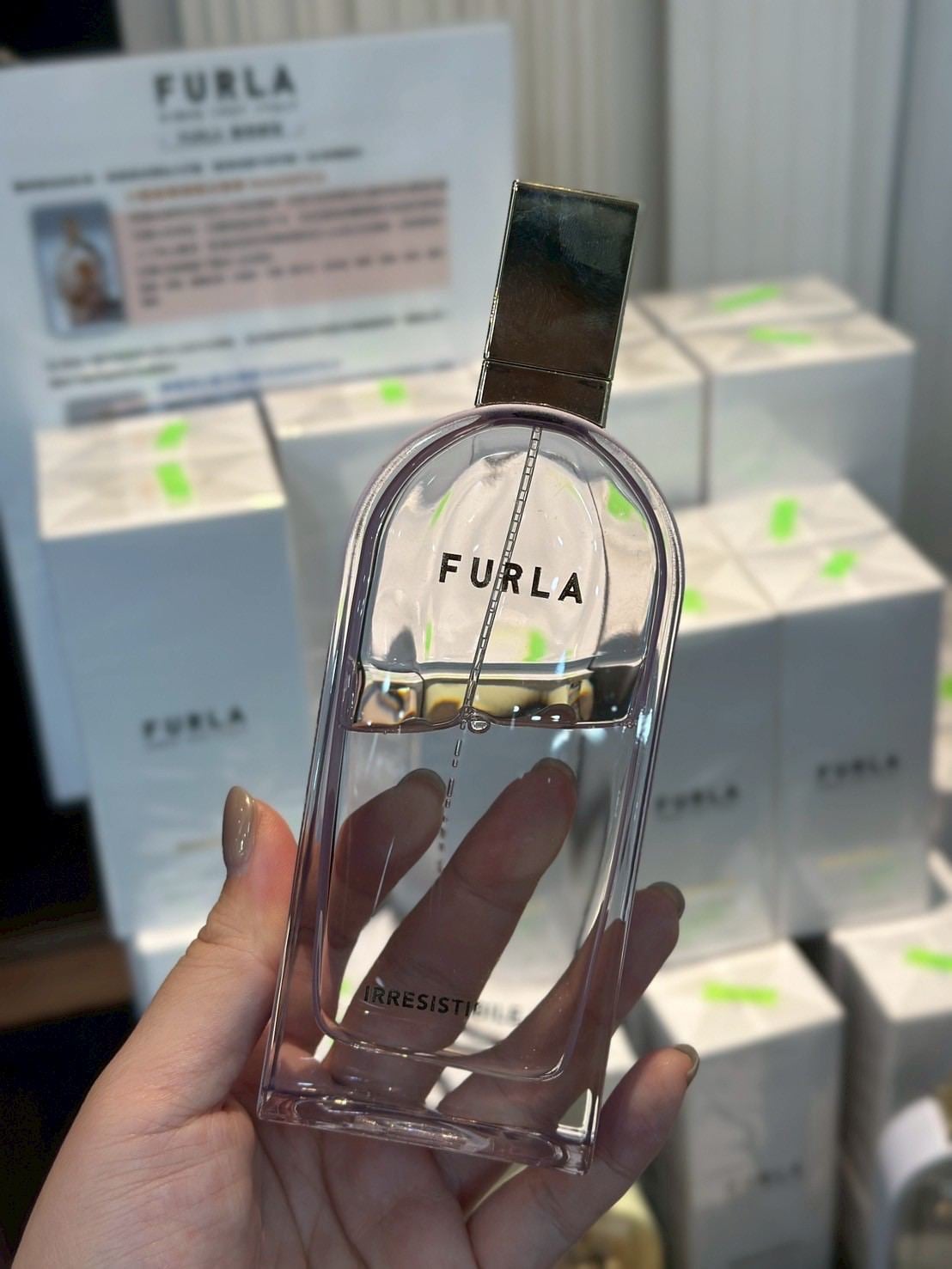 泰里昂妮收藏洩愛《人生拍賣會》樂當法第一美女 泰里昂妮收藏洩愛《人生拍賣會》樂當法第一美女